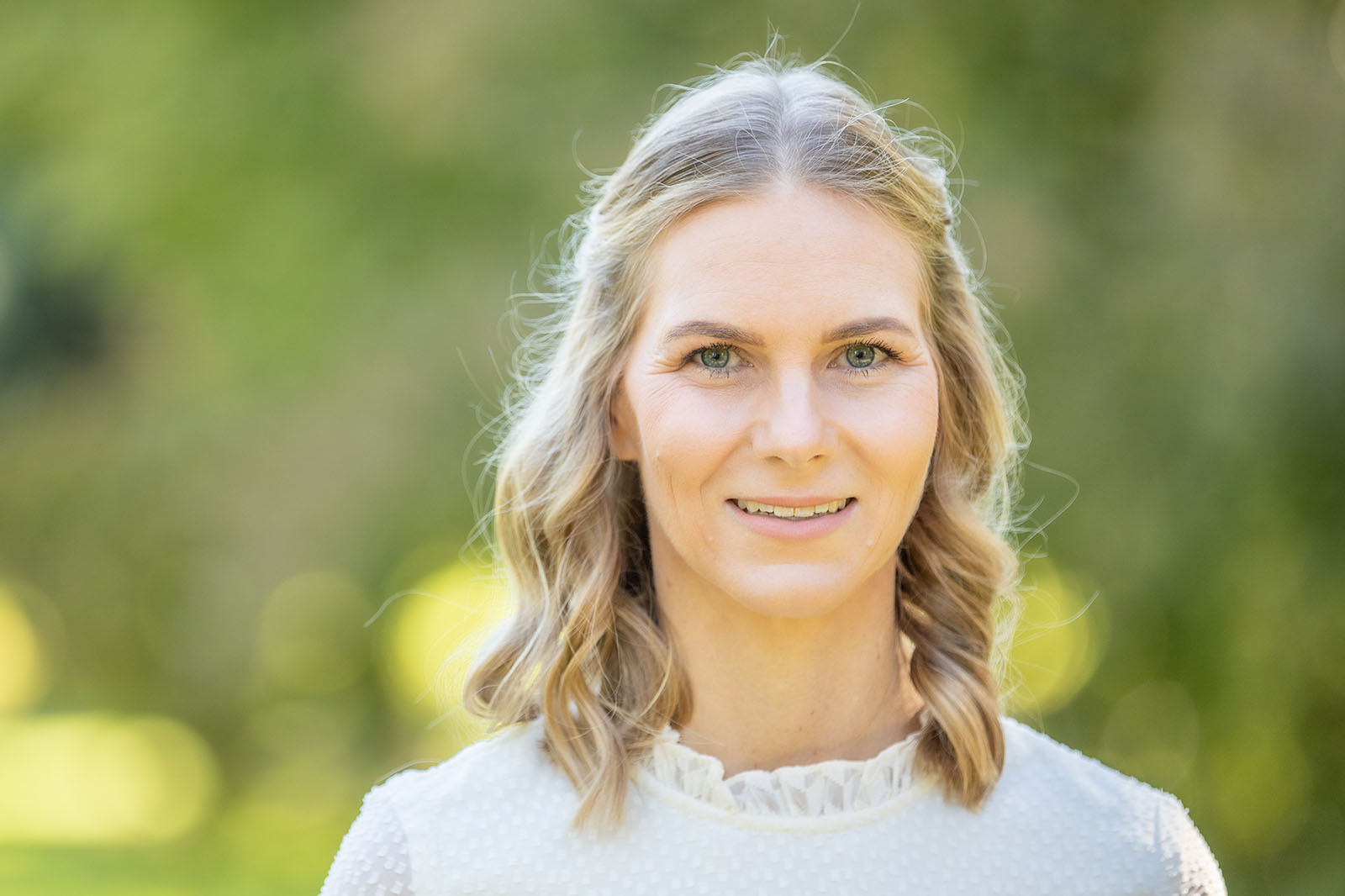 https://www.praxis8111.at/wp-content/uploads/2021/11/stefanie-schebath_portrait.jpg